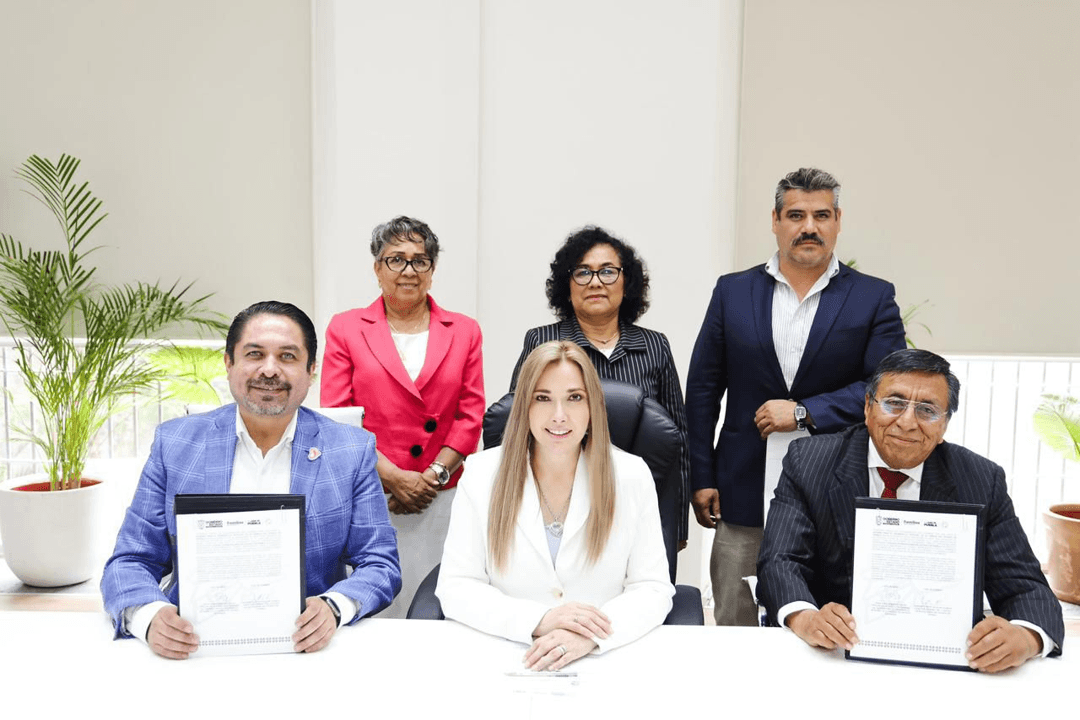 Firma SEDIF convenios estratégicos en beneficio de familias poblanas.
