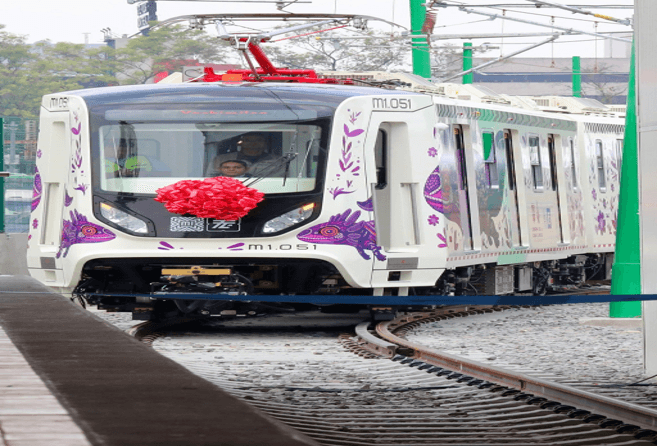 Inauguran el Tren Ligero El Ajolote en la CDMX.