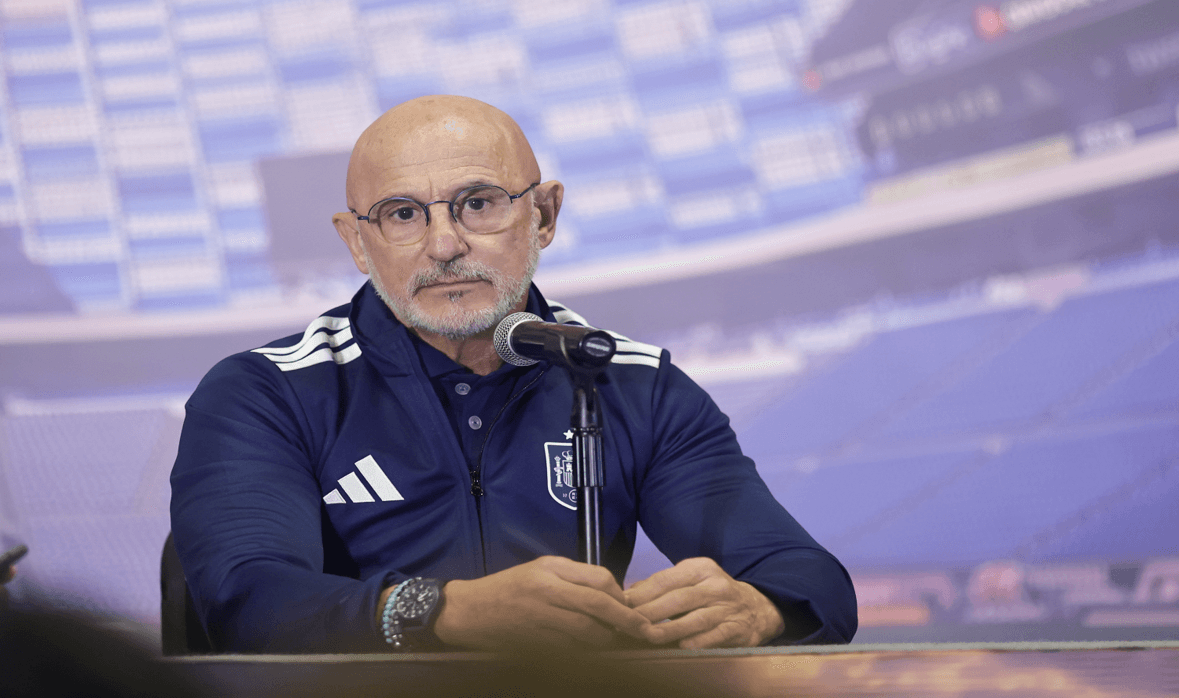 Técnico de España, Luis de la Fuente, espera recuperar a jugadores lesionados.