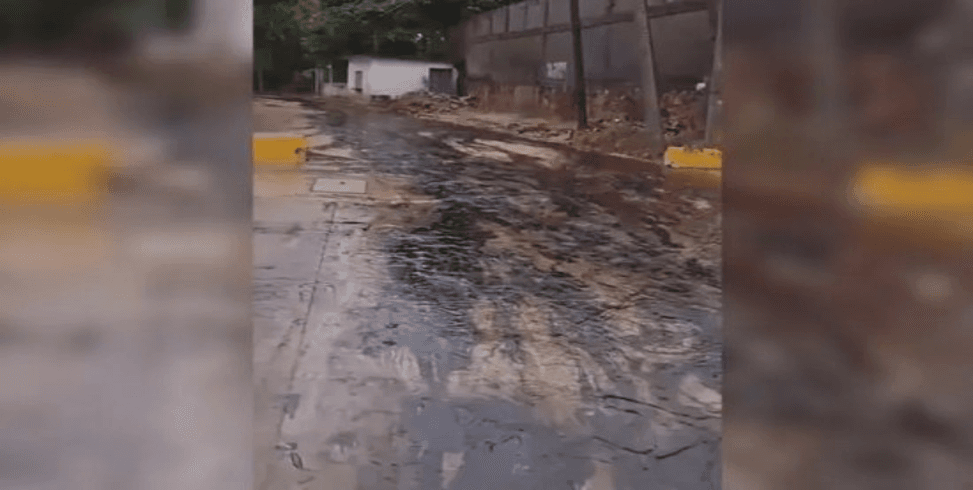 Atiende Pemex fuga de hidrocarburo en Salina Cruz, Oaxaca.