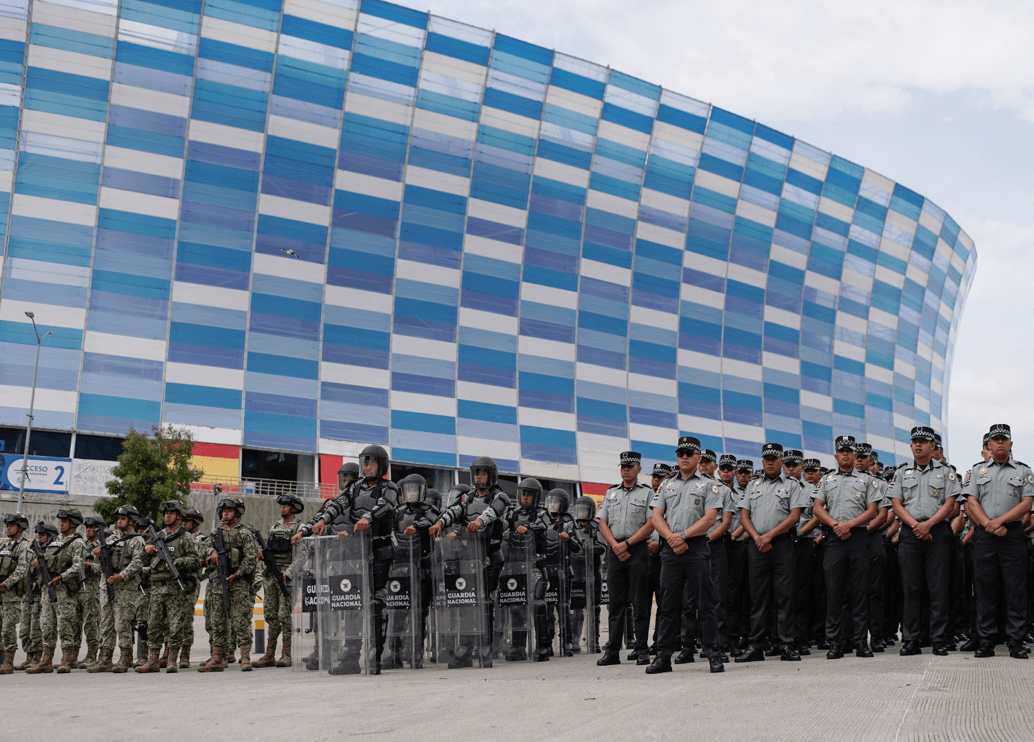 Aplican Operativo de seguridad en los alrededores del Estadio Cuauhtémoc.