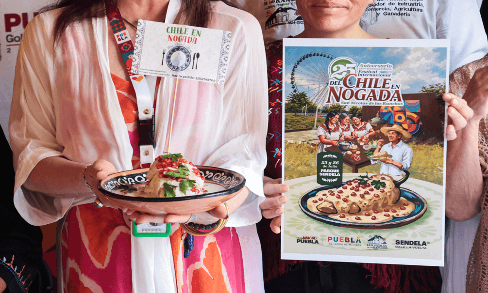 Disfruta de un rico Chile en Nogada en San Nicolás de los Ranchos.