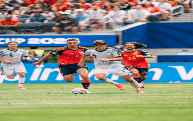 España sacó la Furia y avanza a semifinales del Mundial.