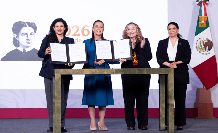 Claudia Sheinbaum envía al Congreso ley para homologar feminicidio en el país.