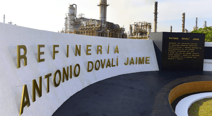Tres trabajadores lesionados deja un flamazo en la refinería Salina Cruz, Oaxaca.