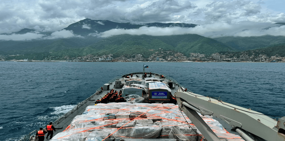 Arriban a Venezuela buques de la Armada de México con ayuda humanitaria.