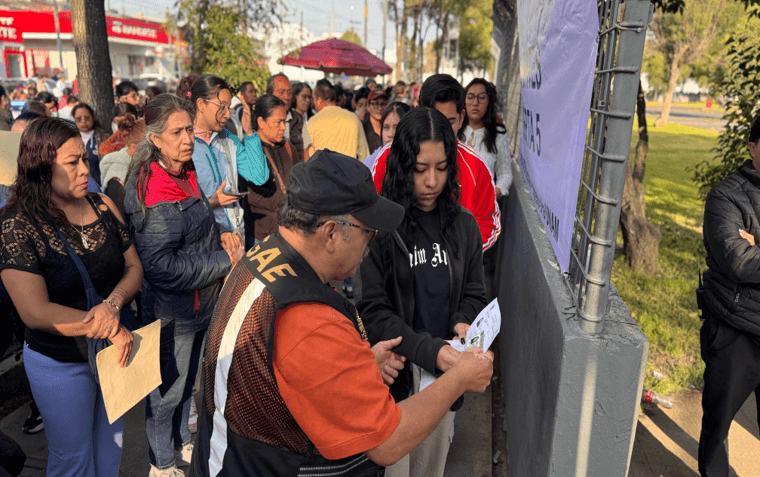 Arranca el examen de control de la UNAM en el Palacio de los Deportes.