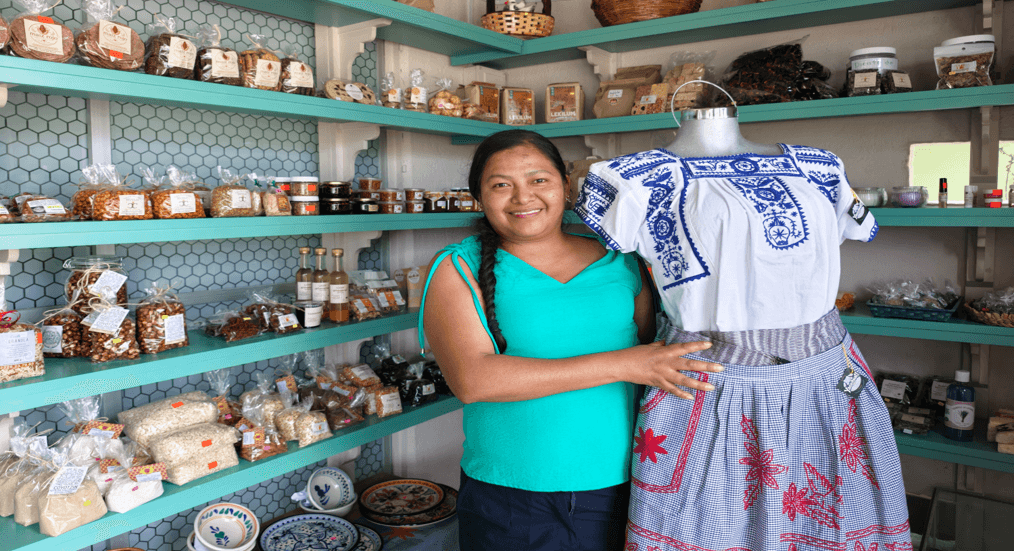 Xihuitl una cooperativa que busca la independencia de mujeres de Tlaxcalancingo.