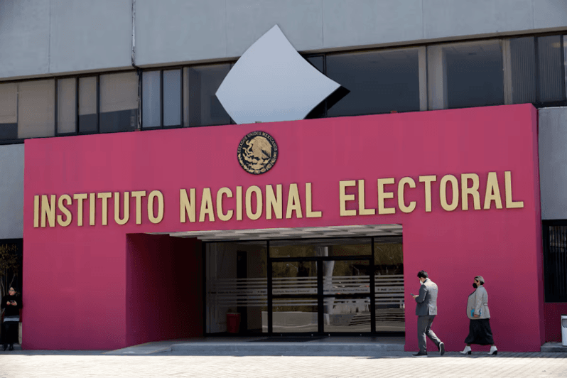 INE aprueba primera Comisión de Verificación de Candidaturas.