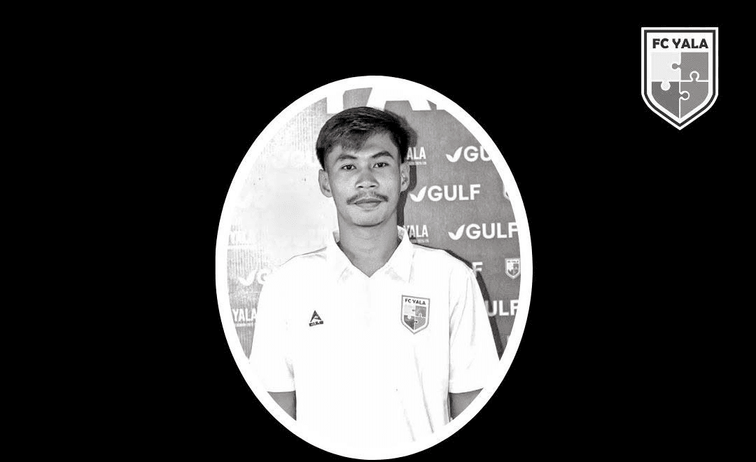 Cae rayo en partido de futbol en Tailandia y mata a jugador.