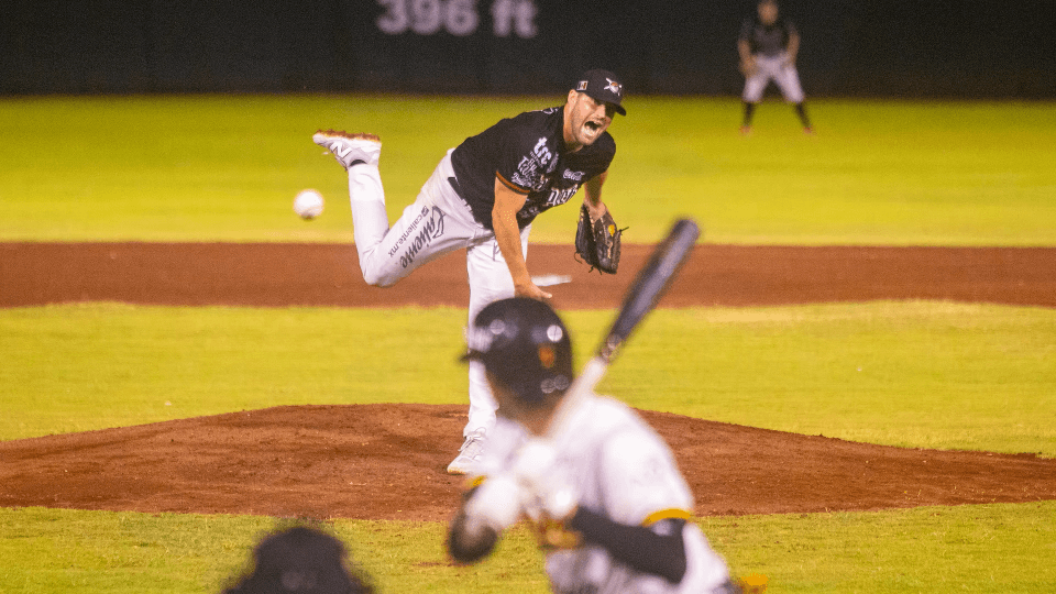 Campeche empareja la serie ante los Pericos.