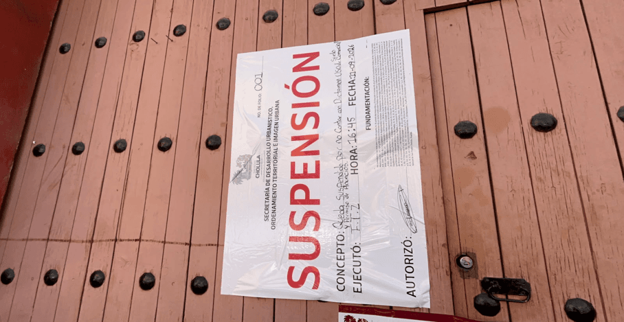 Clausuran McCarthy’s San Pedro Cholula por operar sin licencia de funcionamiento.