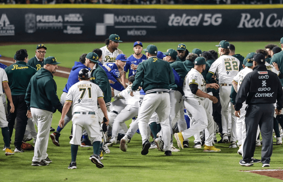 Así cayó la guillotina contra jugadores de Pericos y Olmecas.