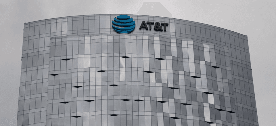 Grupo Televisa y Fintech Holdings confirman compra de AT&T México.