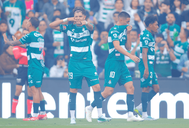 Vaya Manita, Santos derrota 5-0 a Querétaro.
